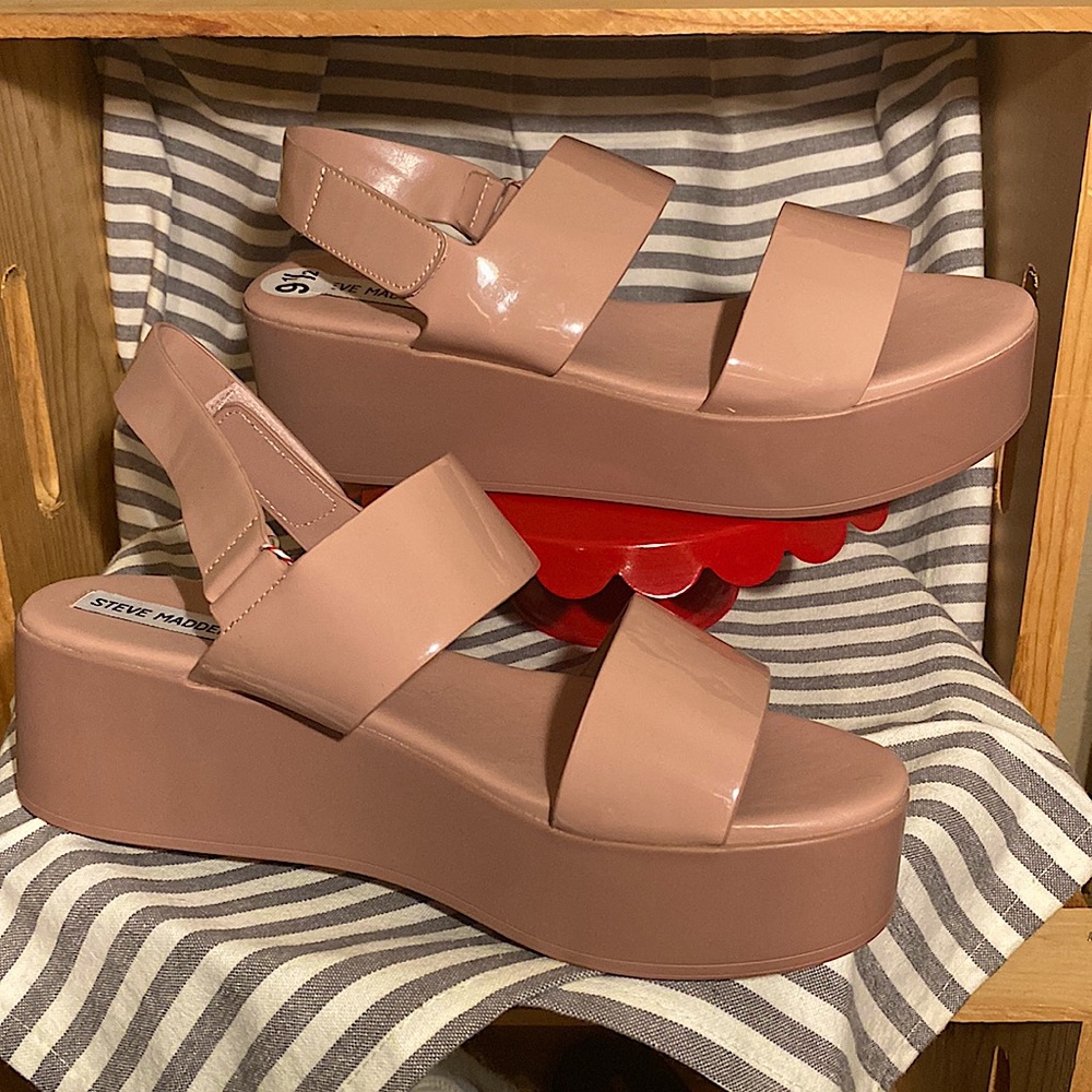 #40 Steve Madden Sandals - Soft Pink, Velcro